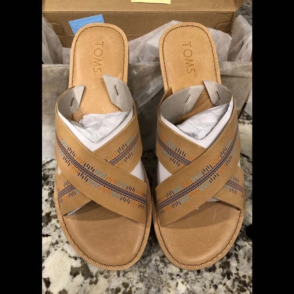 Toms leather slides size 8